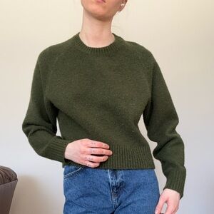 Uniqlo Merino Wool Olive Crewneck Sweater